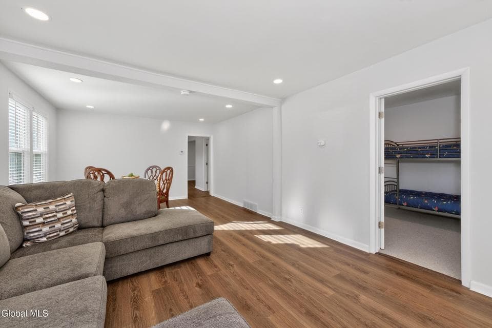 2618 Hendricks Street, photo 5