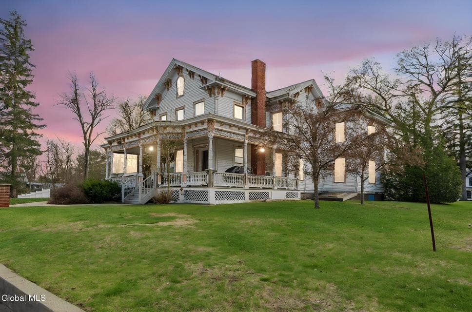 3847 Main Street, photo 3