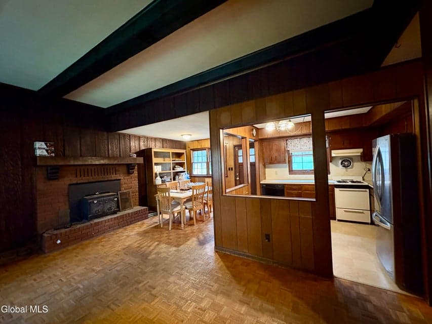 1064 Titus Lake Road, photo 4