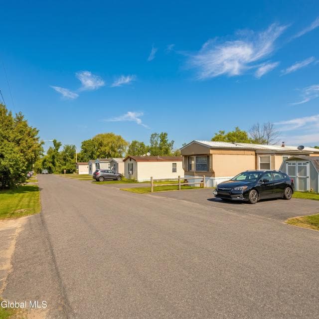 40 Meadow Lane, photo 3