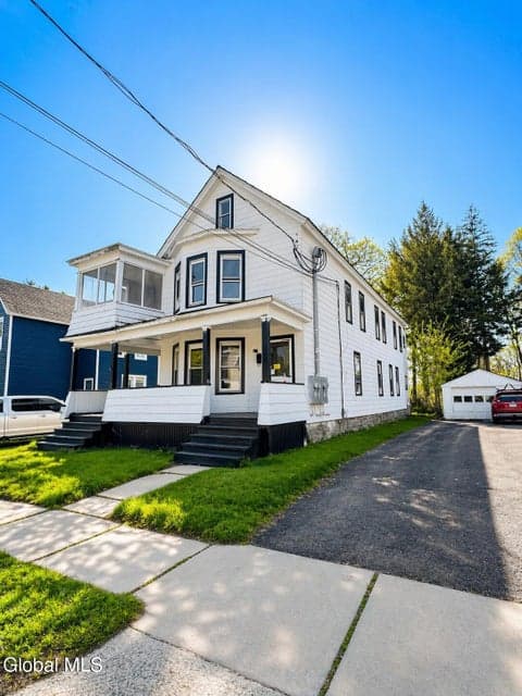 348-350 Locust Avenue, Amsterdam, NY 12010, photo 2