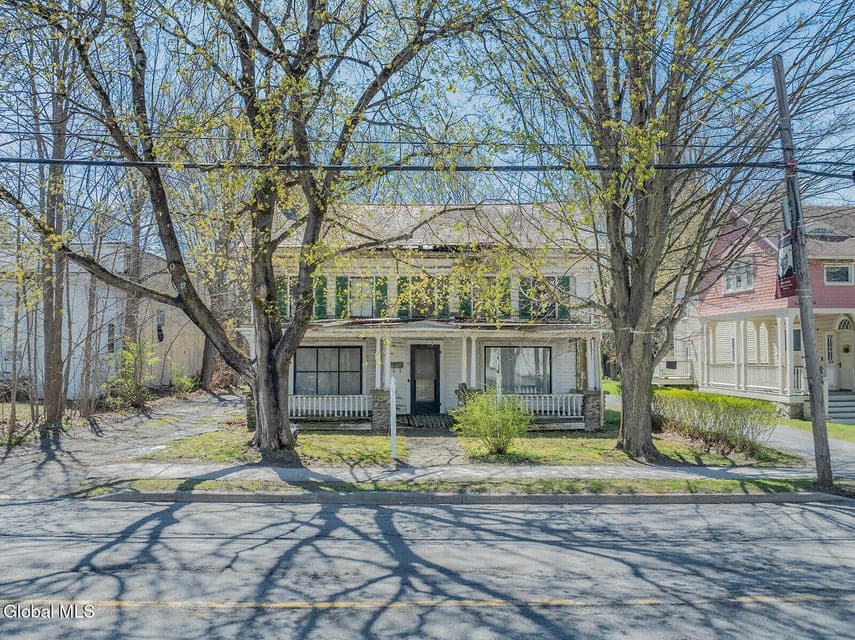 30 E Main Street, photo 2