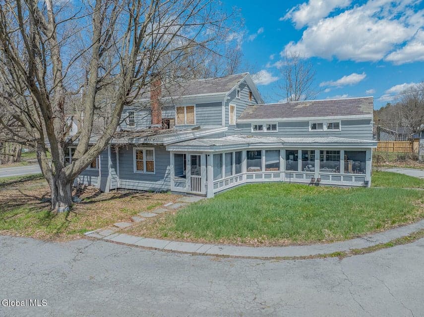 14 S Main Street, photo 3