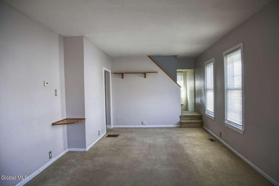 16 Kemp Avenue, photo 2