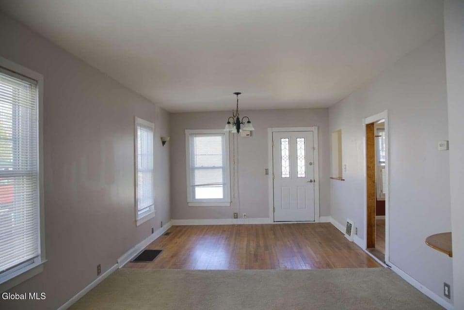 16 Kemp Avenue, photo 3