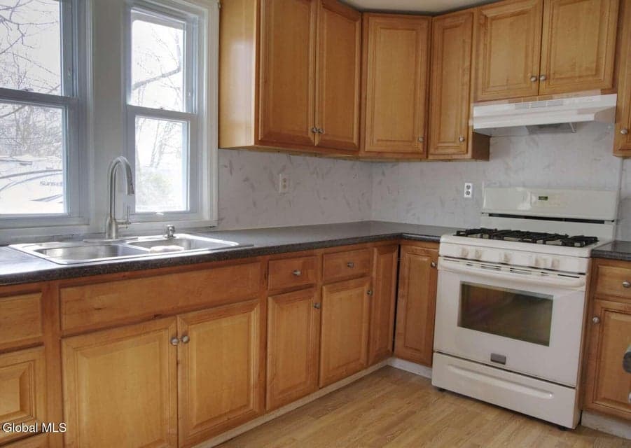 16 Kemp Avenue, photo 4