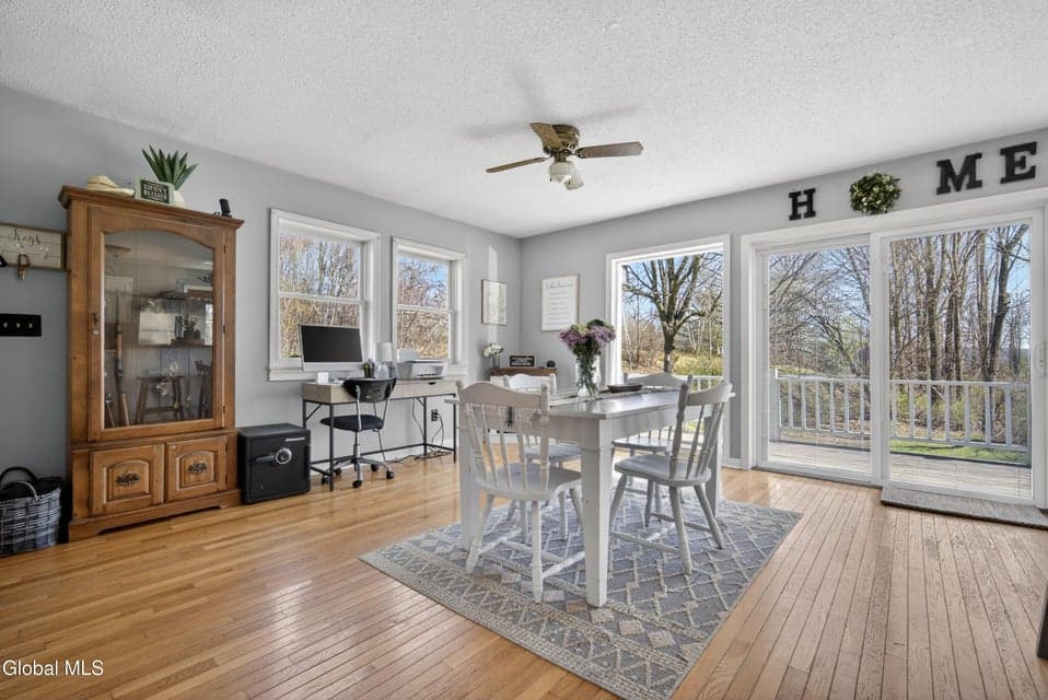 47 Halterman Road, photo 4
