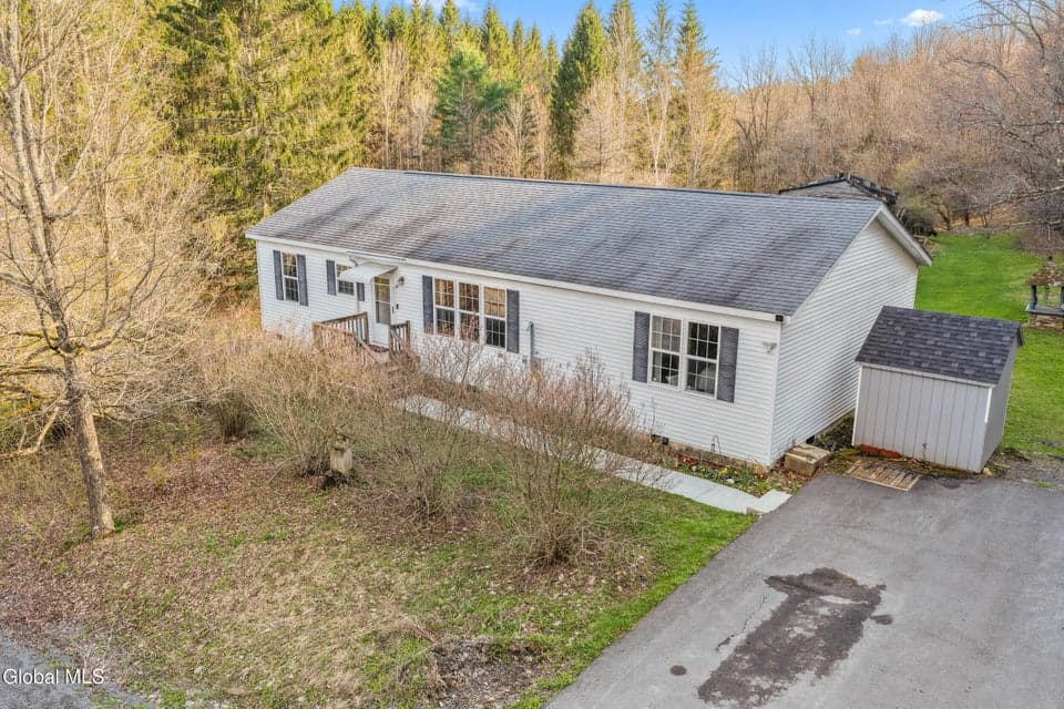 319 Tower Road, photo 1