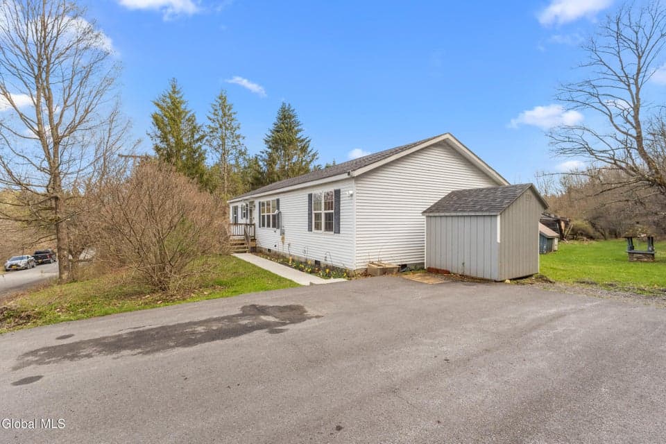 319 Tower Road, photo 3