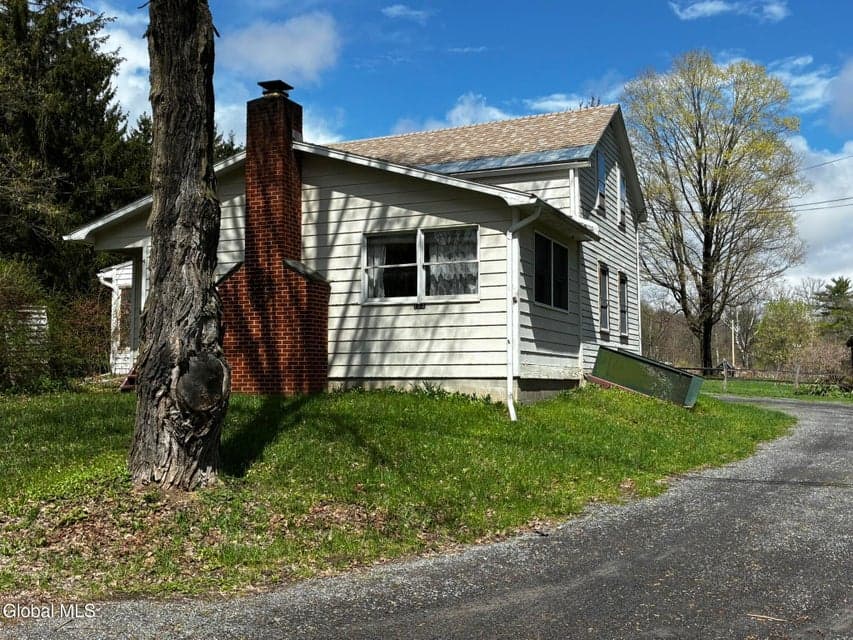 134 Schoolhouse Road, photo 2