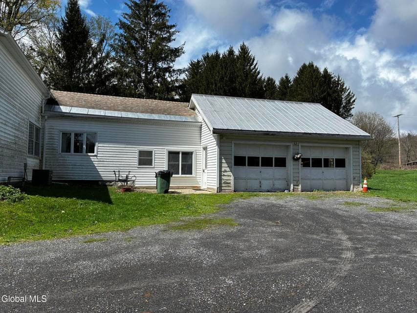 134 Schoolhouse Road, photo 3