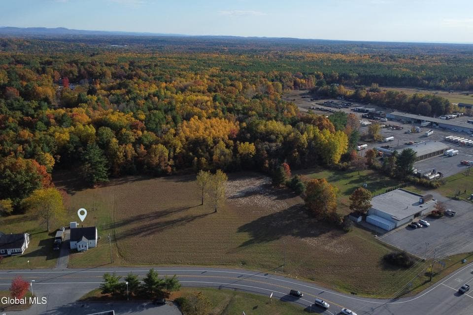 414 Reynolds Road, photo 2