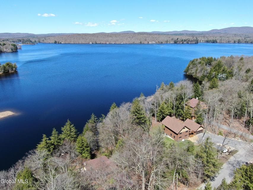 301 S Shore Road Peck, photo 3