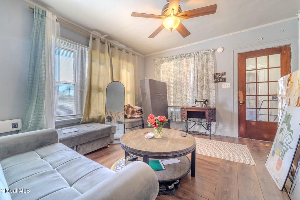 125 N Main Avenue, photo 4