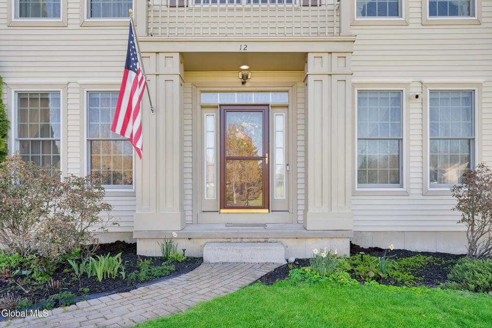 12 Magnolia Way, photo 3