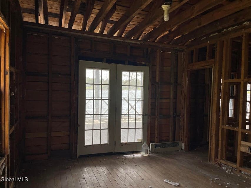 100 Holser Road, photo 4
