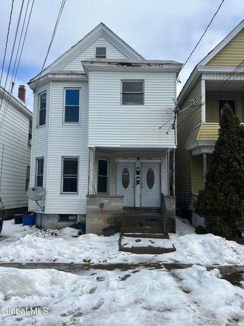 1075 Pleasant Street, Schenectady, NY, photo 1