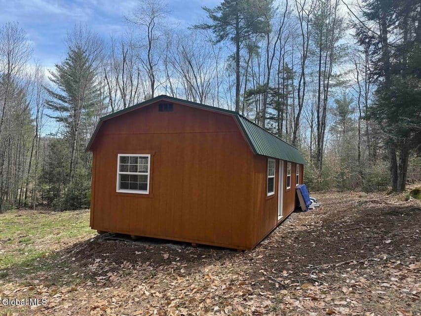 235 Barlow Road, photo 4