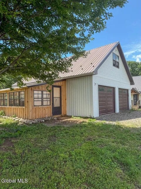 231 Sanders Road, photo 3