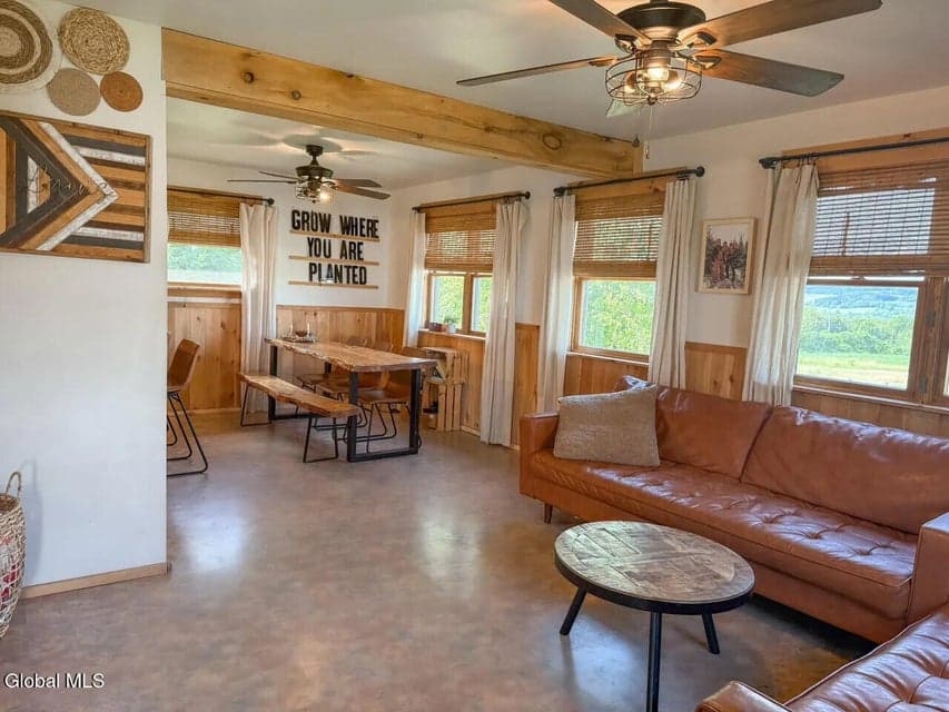 231 Sanders Road, photo 4