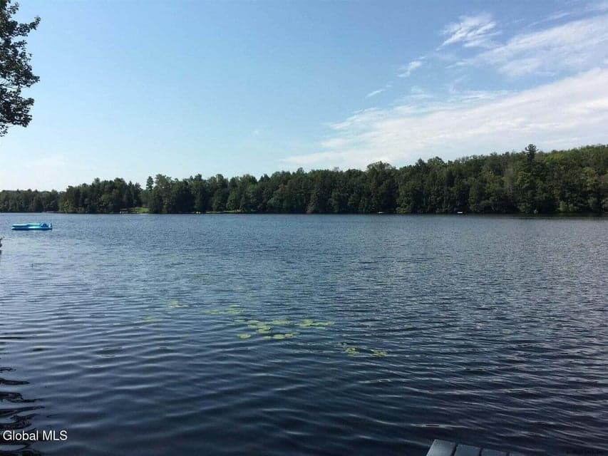 196 Pond View Road, Grafton, NY 12138