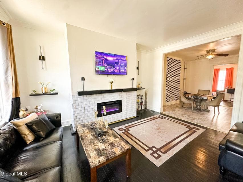 146 Lark Street, photo 3