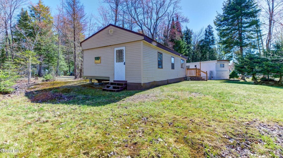 241 Old Piseco Road, photo 5