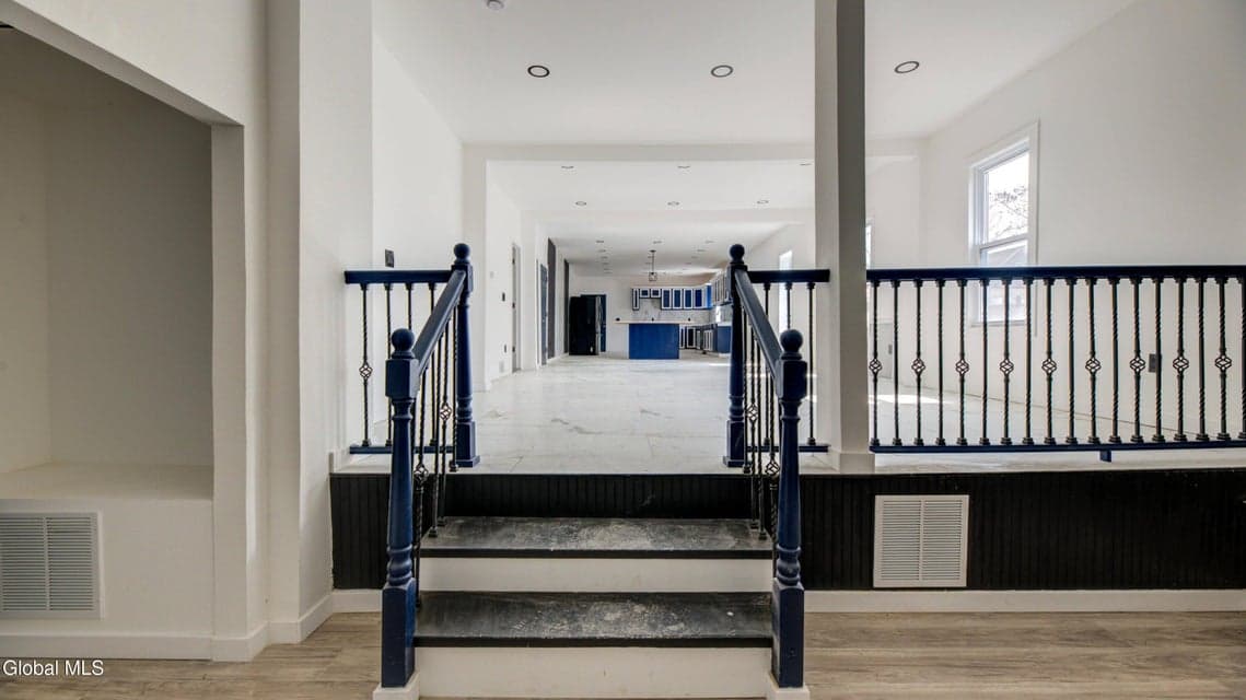 24 Jay Street, photo 5