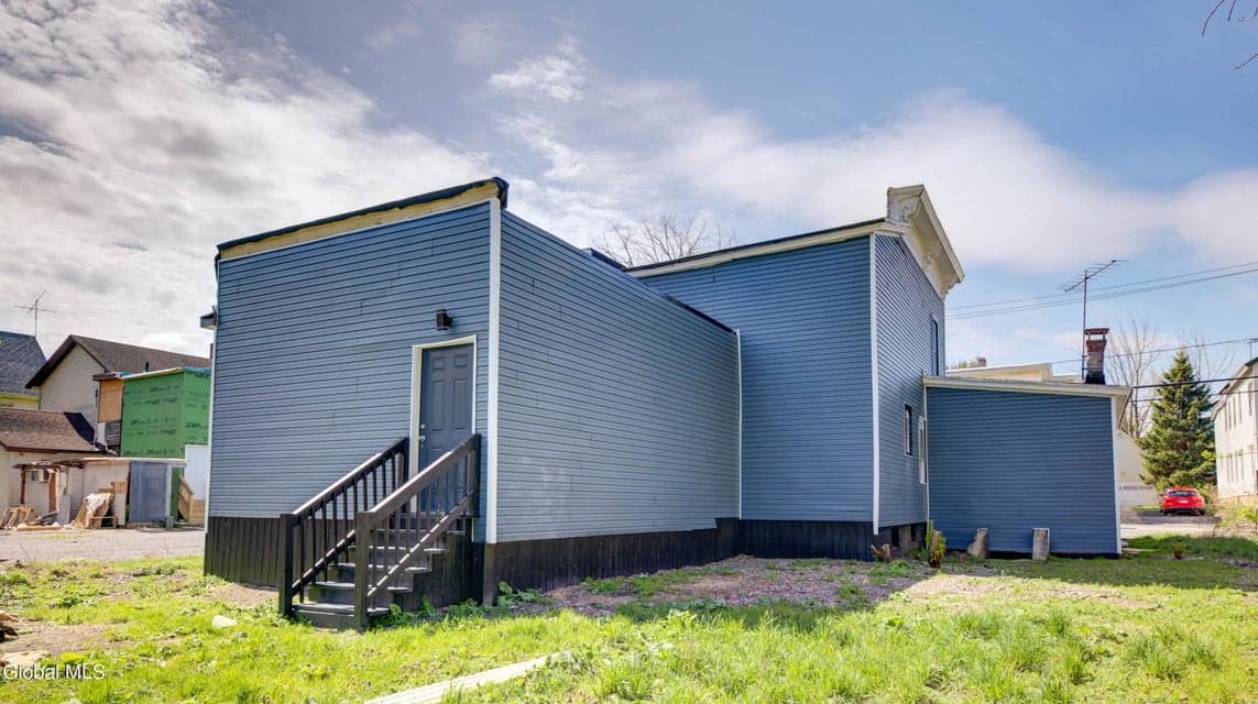 24 Jay Street, photo 3