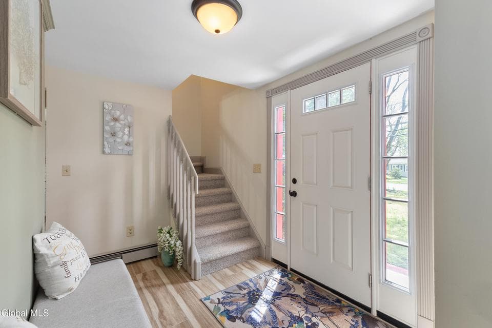 219 Aviation Road, photo 3