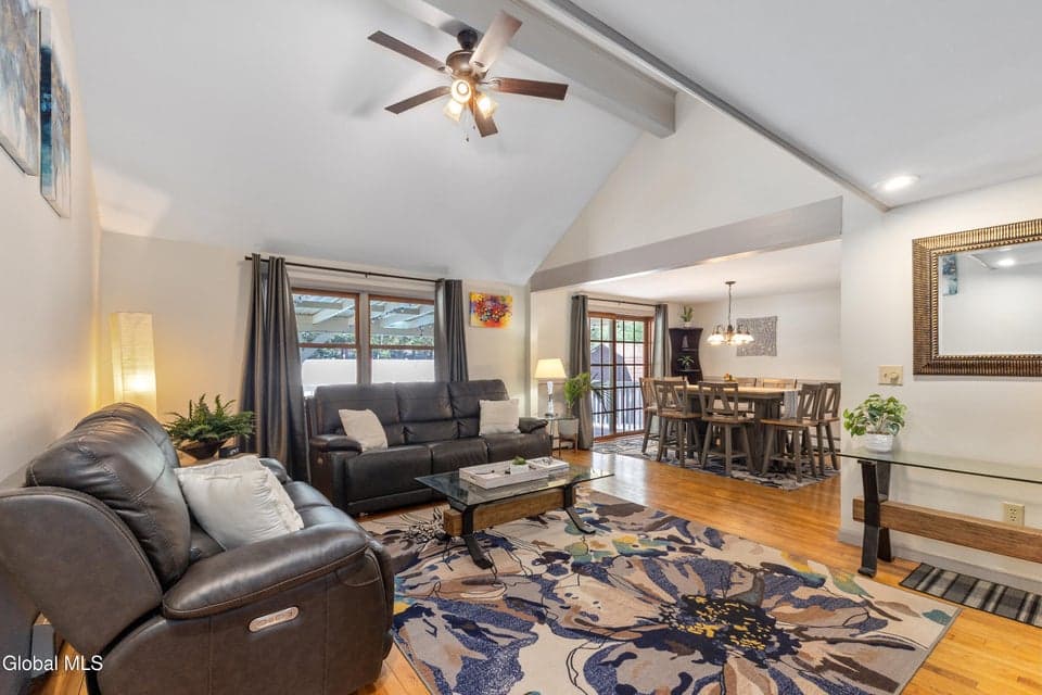 219 Aviation Road, photo 5