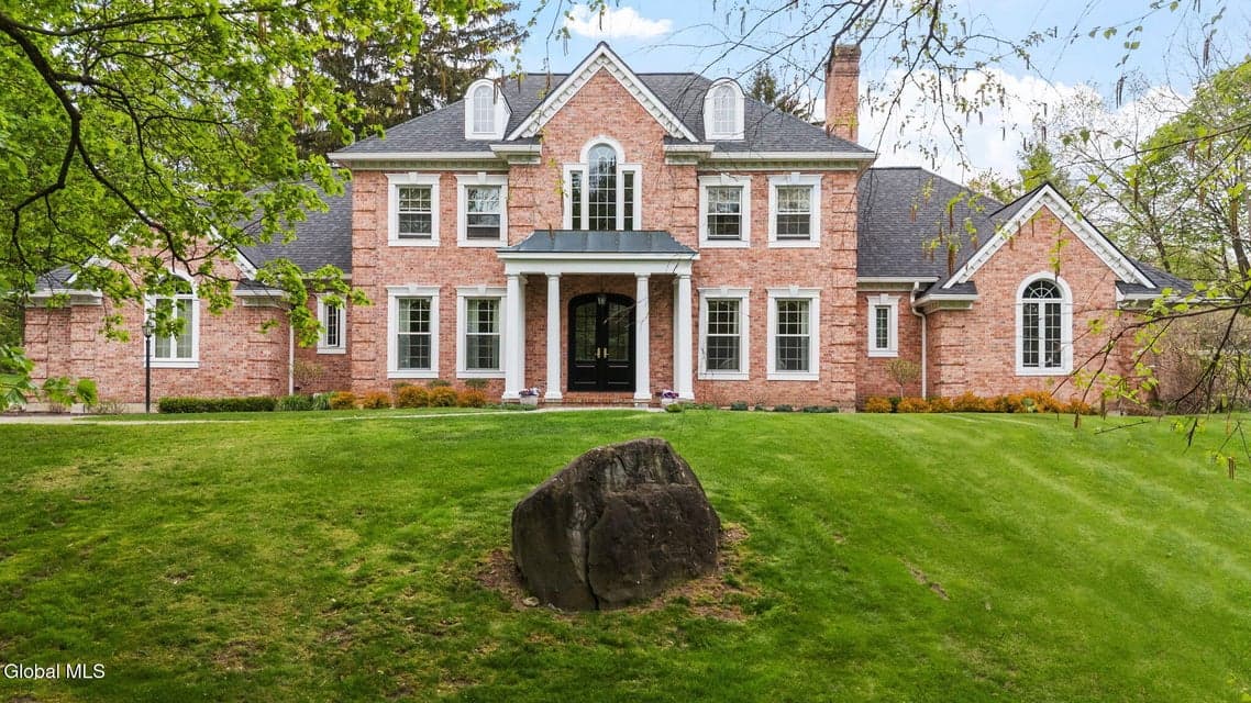1 Sage Estate, Menands, NY 12204