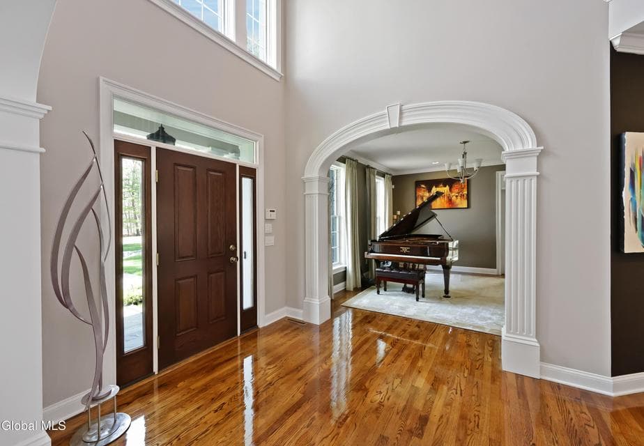 52 Winding Brook Drive, photo 4
