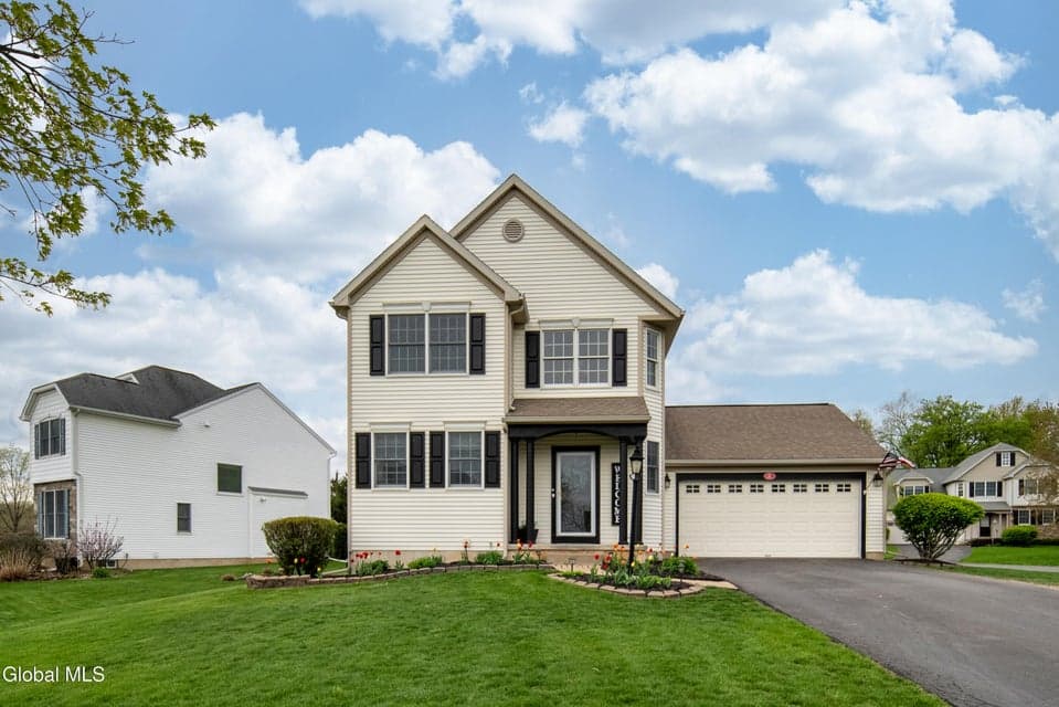 6 Hilltop Drive, Cohoes, NY 12047