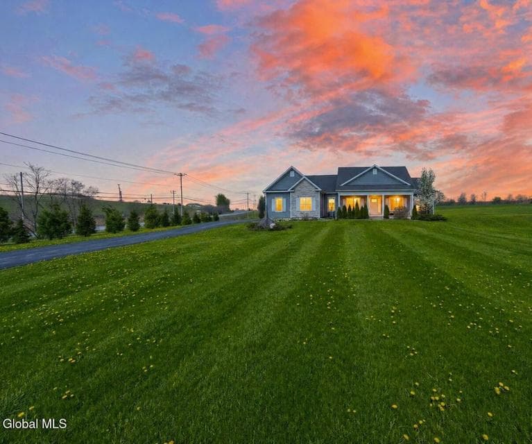 103 Joann Way, photo 3