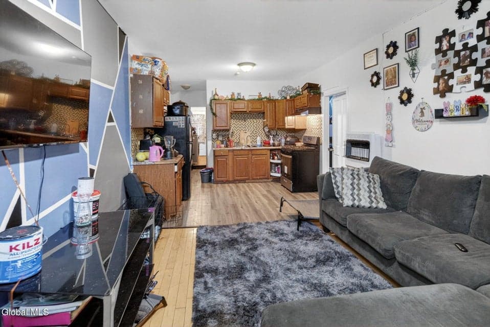 1216 5th Avenue, photo 3