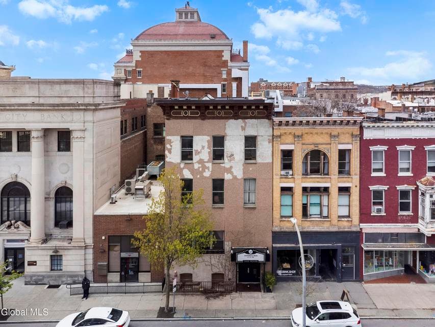 0.13 acres · Mixed Use, photo 3