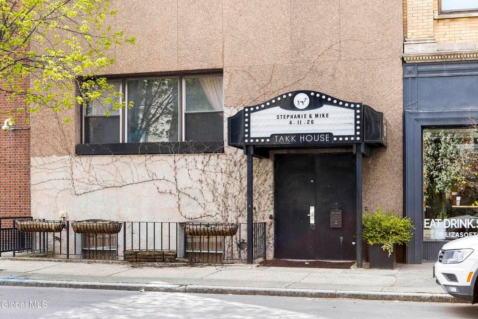 0.13 acres · Mixed Use, photo 4