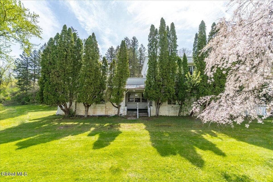 1136 River Road, photo 4