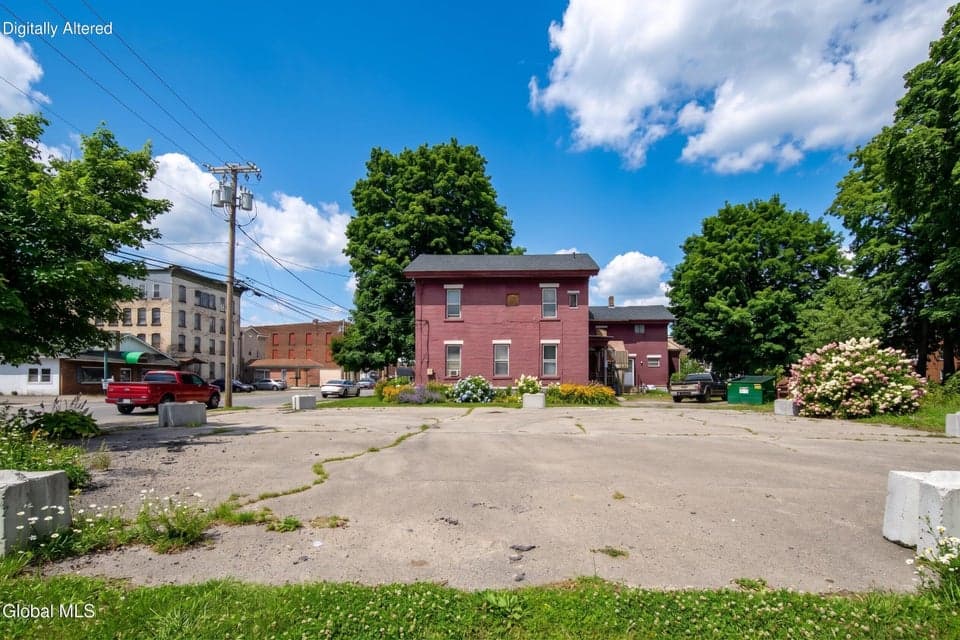129 S Main Street, photo 5