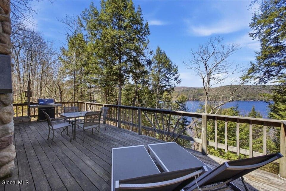 2082 S Shore Road, photo 4