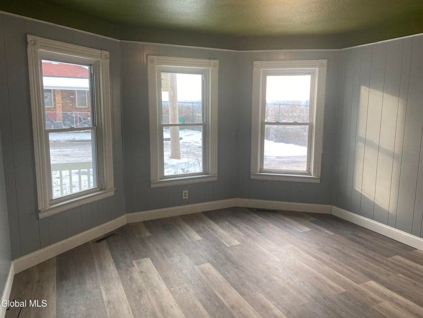 609 Bluff Avenue, photo 4