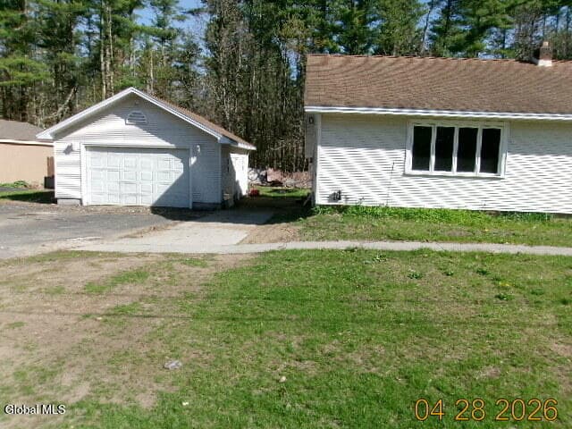 393 Reynolds Road, photo 3
