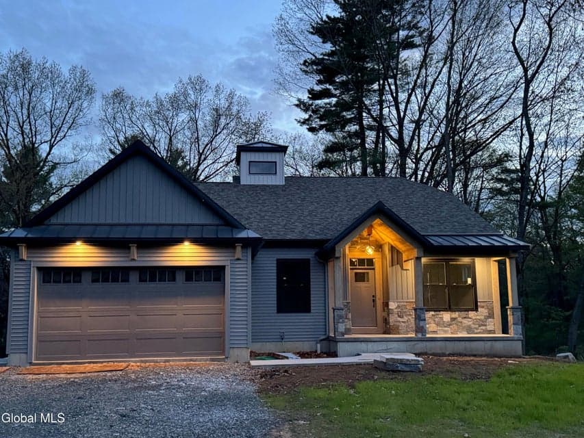 561 Lake Road, photo 2