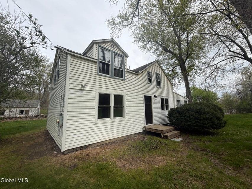 200 State Highway 5S, Florida, NY 12137