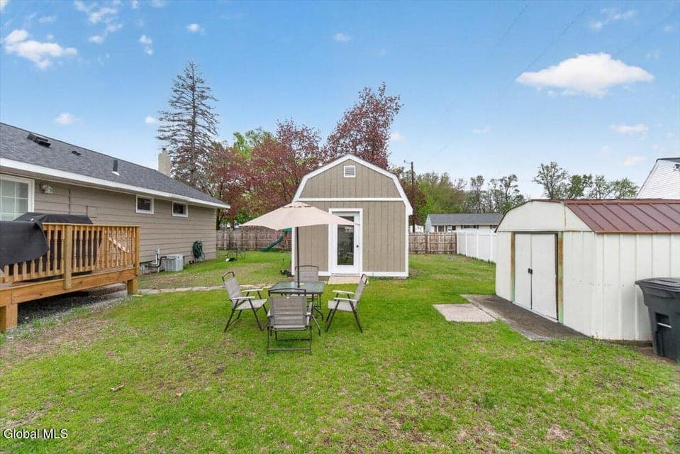 117 Locust Park, photo 4