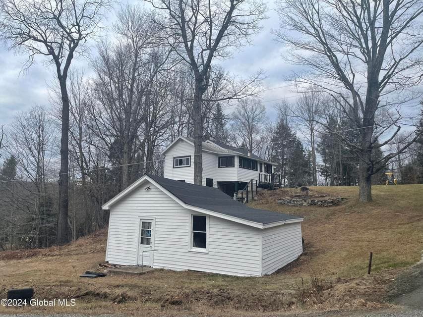 261 Fox Hill Road, photo 4