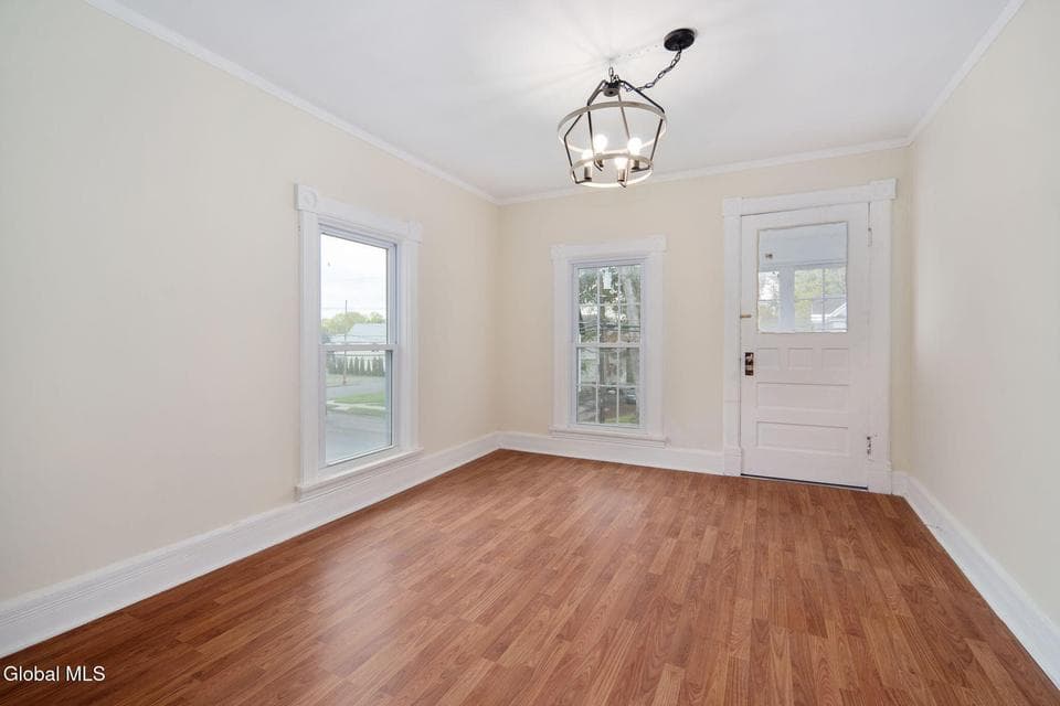 170 Kingsboro Avenue, photo 4
