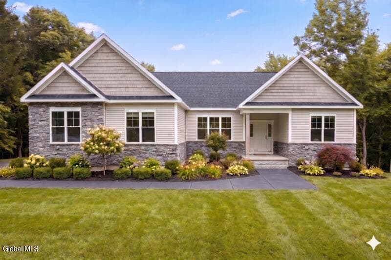 105 Maxwell Road, photo 1