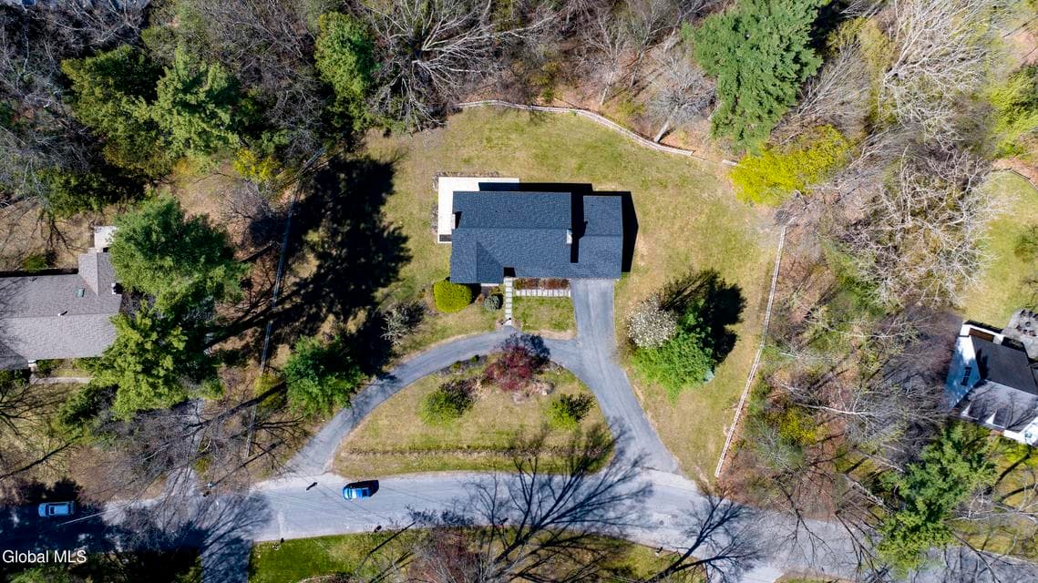 15 Roberts Lane, photo 3